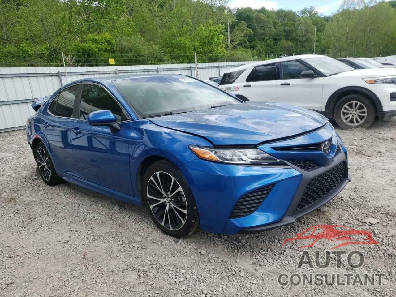 TOYOTA CAMRY 2018 - 4T1B11HK3JU021397