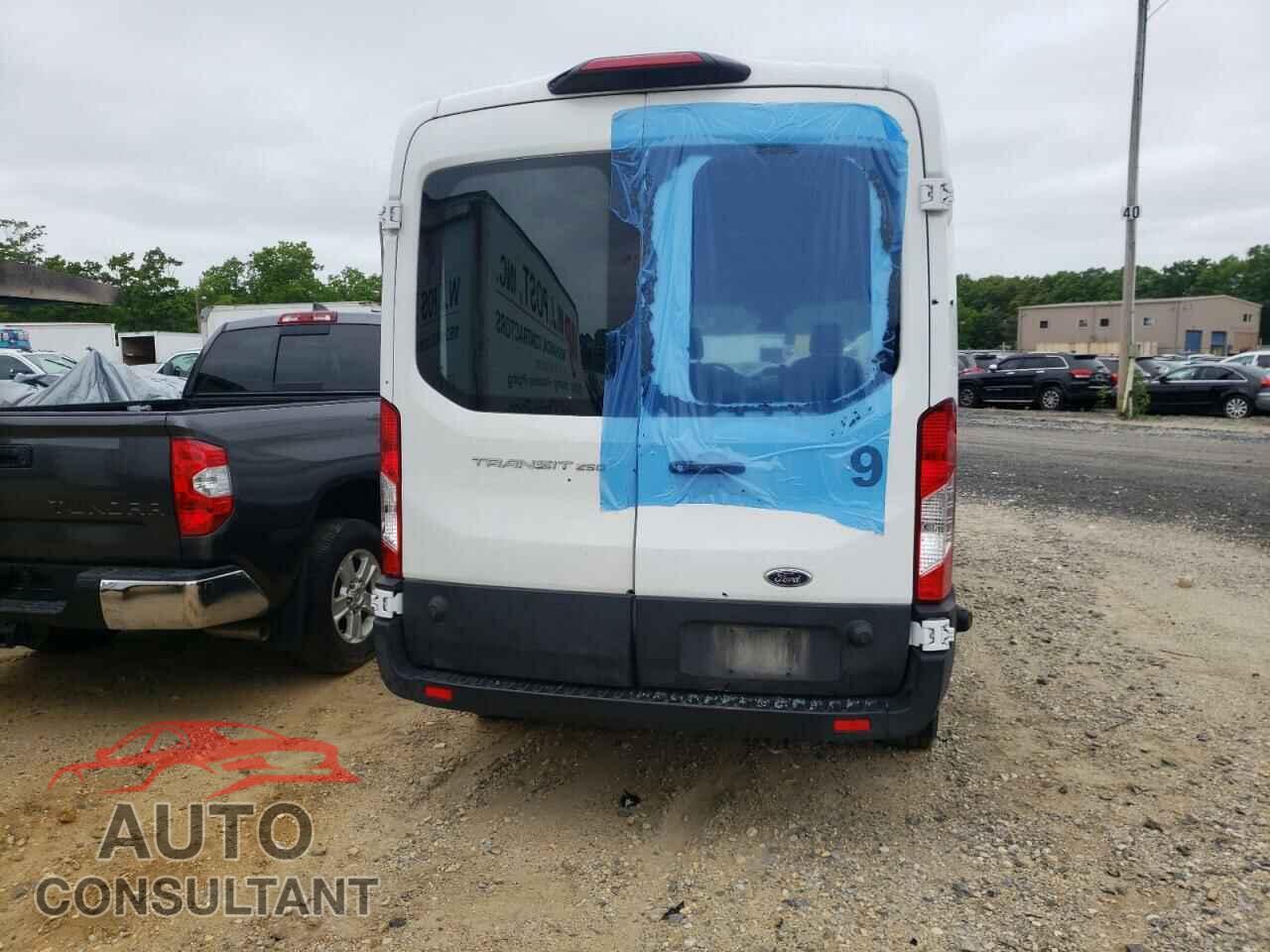 FORD TRANSIT CO 2019 - 1FTYR2CM0KKB08077