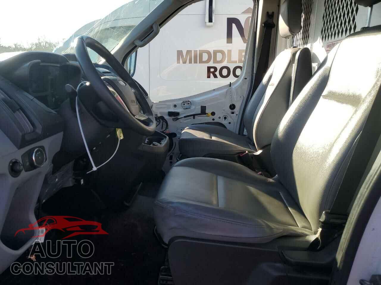 FORD TRANSIT 2019 - 1FTYR2CM5KKA30072
