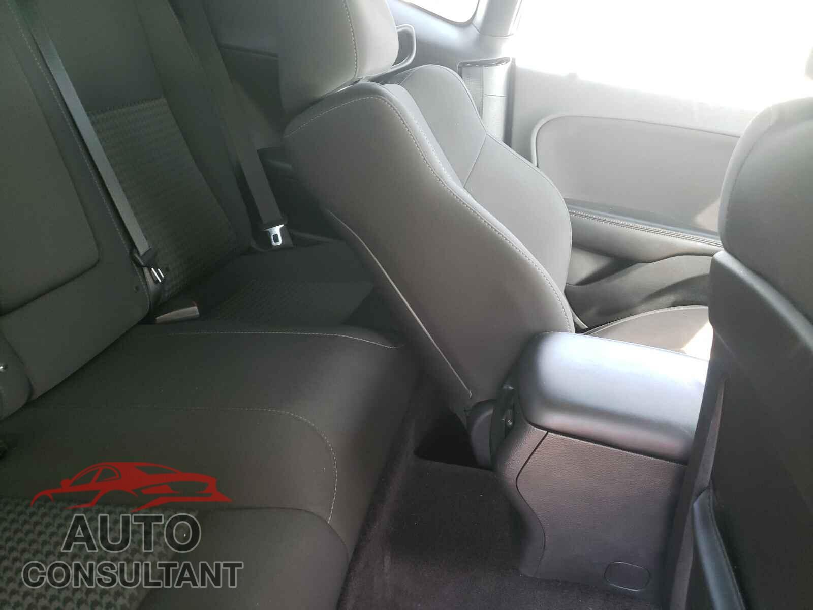 DODGE CHALLENGER 2019 - 2C3CDZBT7KH557097