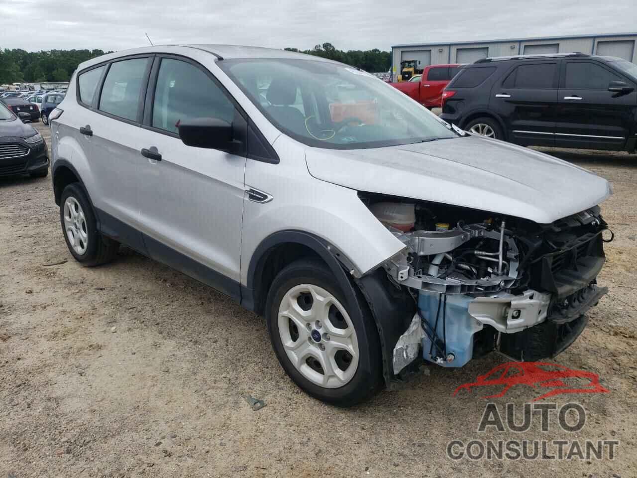 FORD ESCAPE 2017 - 1FMCU0F77HUE13264