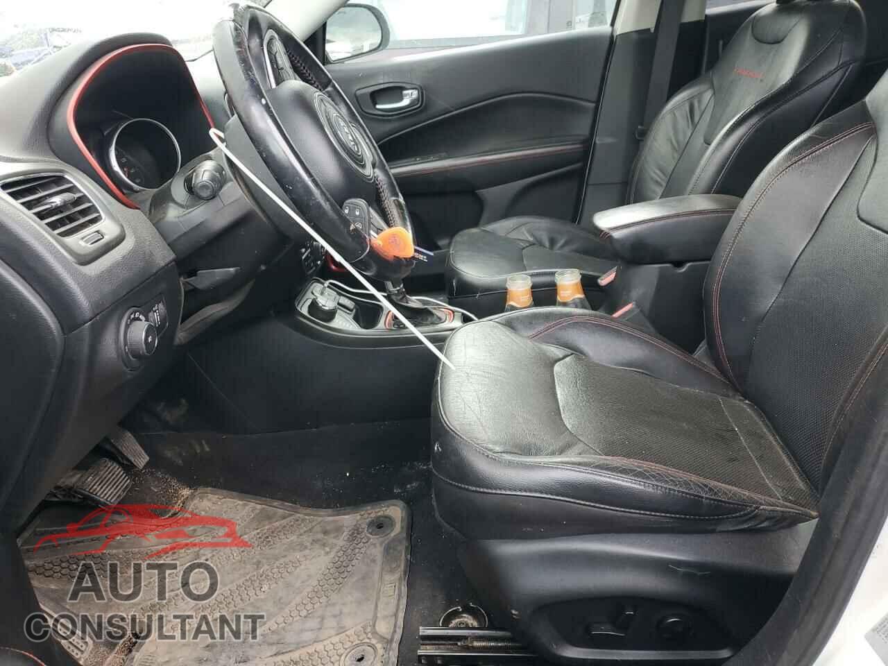 JEEP COMPASS 2017 - 3C4NJDDB7HT632157
