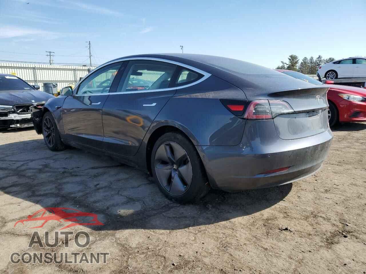 TESLA MODEL 3 2018 - 5YJ3E1EA7JF040844