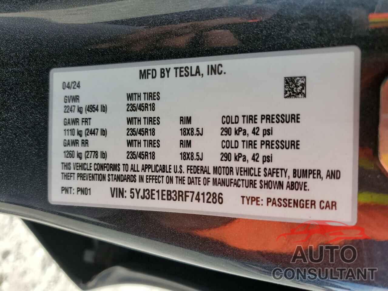 TESLA MODEL 3 2024 - 5YJ3E1EB3RF741286