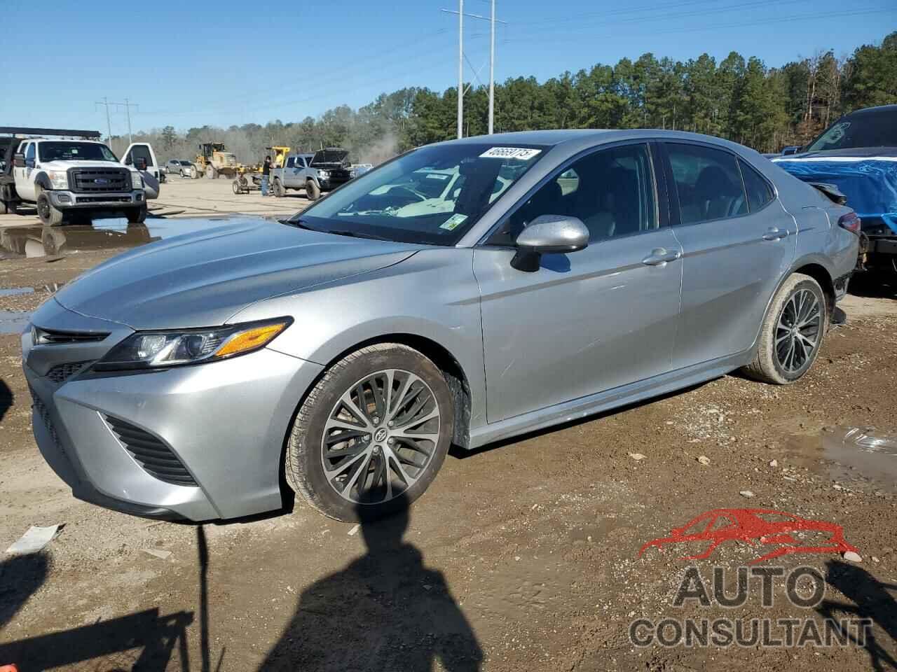 TOYOTA CAMRY 2018 - 4T1B11HK7JU545958