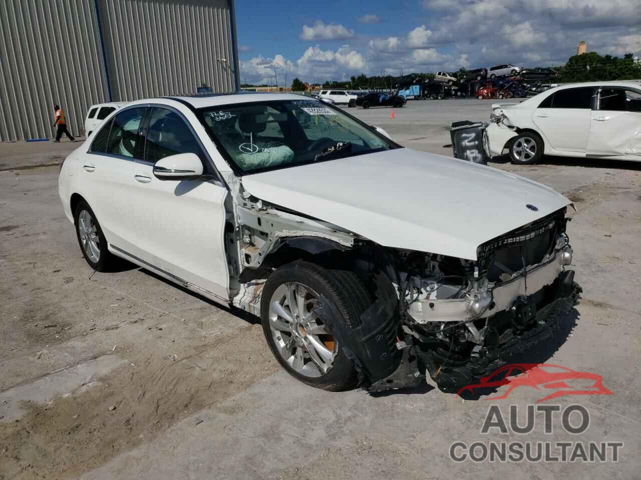 MERCEDES-BENZ C-CLASS 2019 - 55SWF8EB3KU319235
