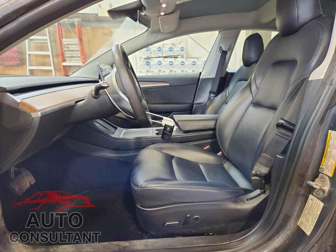 TESLA MODEL 3 2022 - 5YJ3E1EA4NF353632