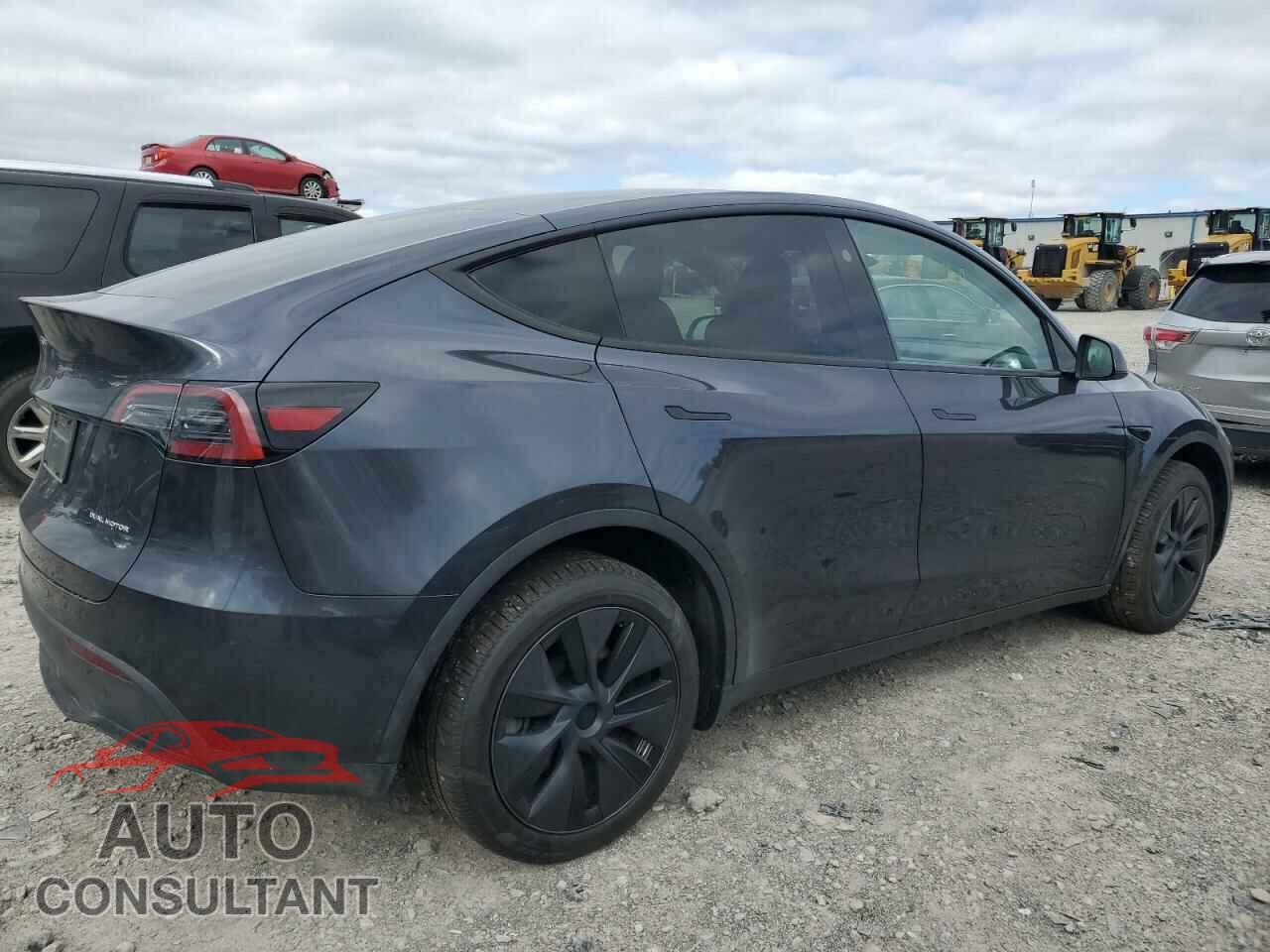 TESLA MODEL Y 2025 - 7SAYGDEE7SA342995