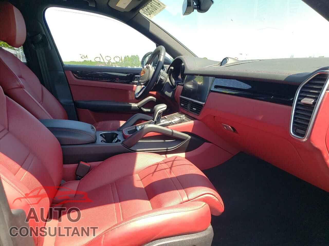 PORSCHE CAYENNE 2019 - WP1AA2AY7KDA10309