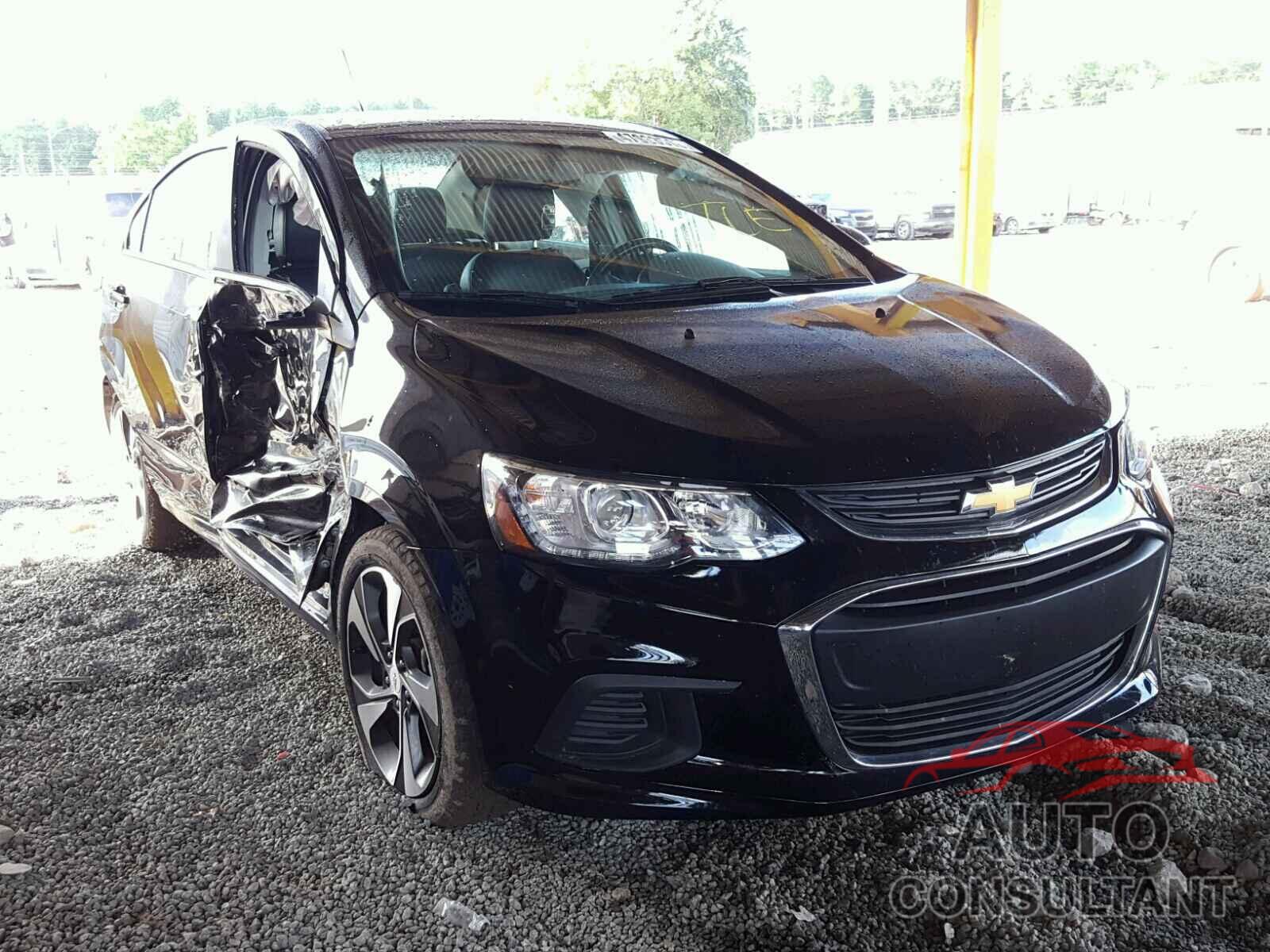 CHEVROLET SONIC 2017 - 1G1JF5SBXH4122604