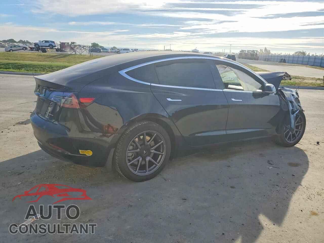 TESLA MODEL 3 2018 - 5YJ3E1EB6JF178643