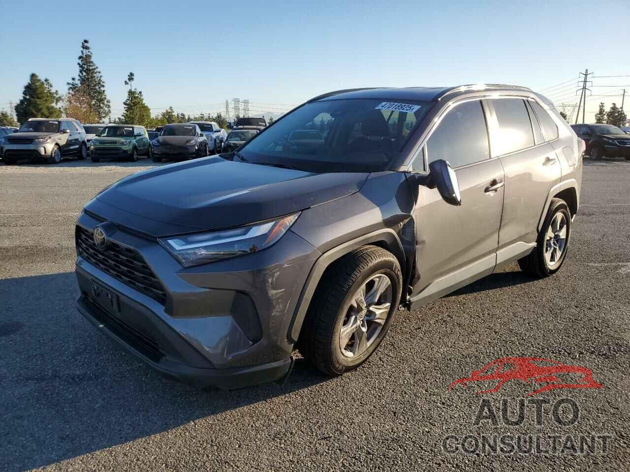 TOYOTA RAV4 2022 - 2T3W1RFV3NW188160
