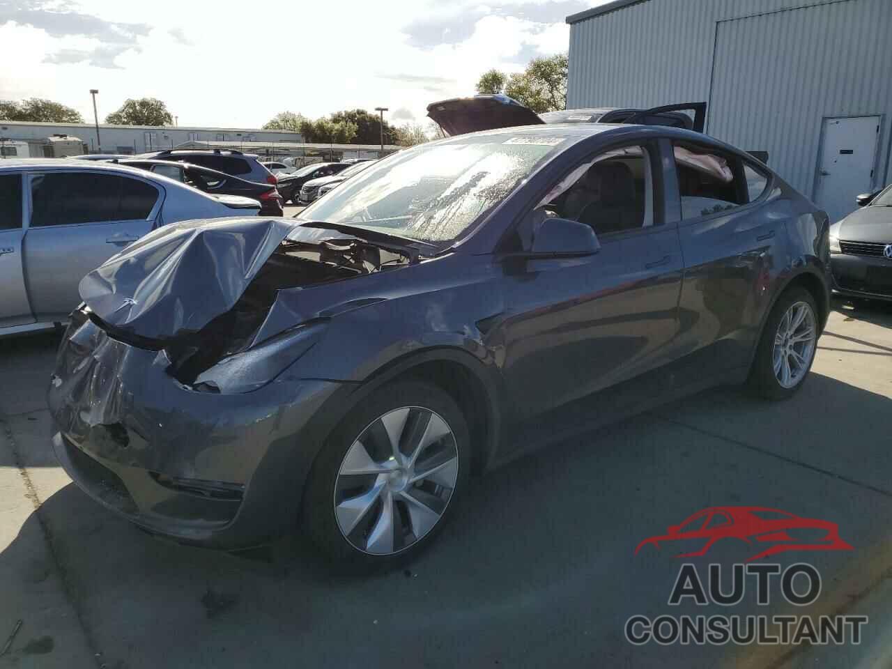 TESLA MODEL Y 2023 - 7SAYGAEE4PF843917