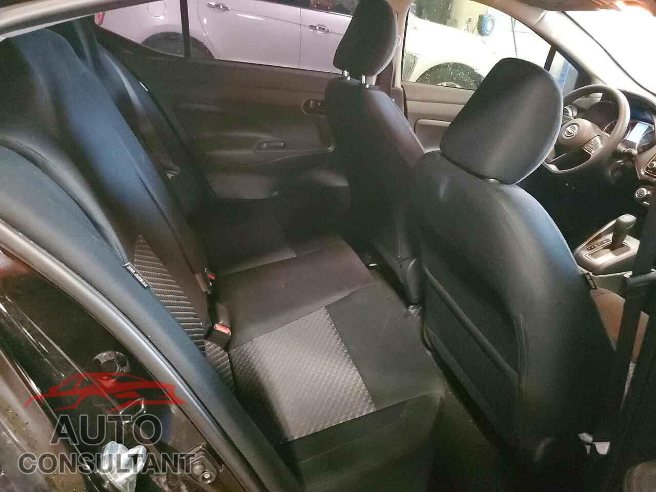 NISSAN VERSA 2024 - 3N1CN8DV2RL860178
