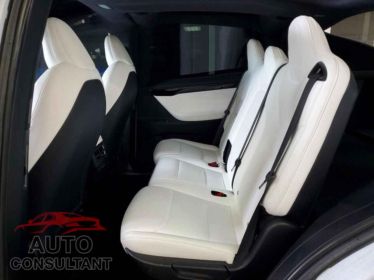 TESLA MODEL X 2021 - 5YJXCDE28MF324005