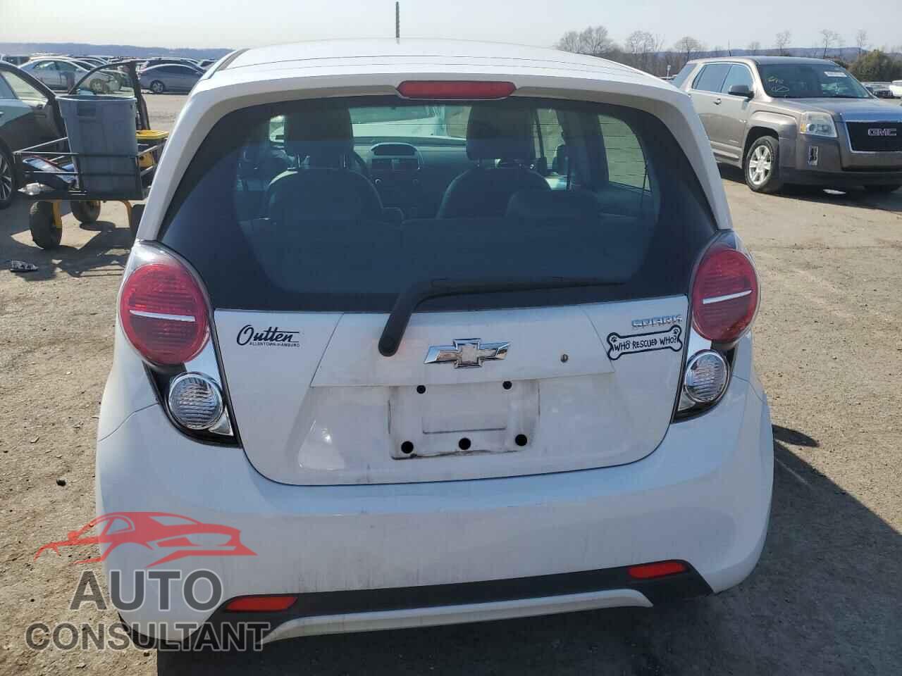 CHEVROLET SPARK 2015 - KL8CB6S96FC712468