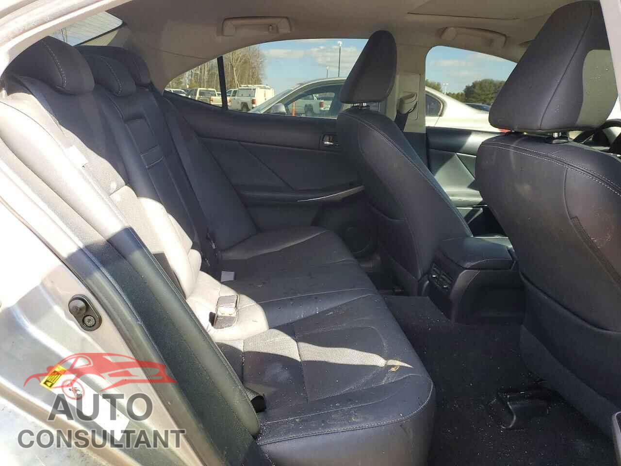LEXUS IS 2015 - JTHCF1D2XF5019999