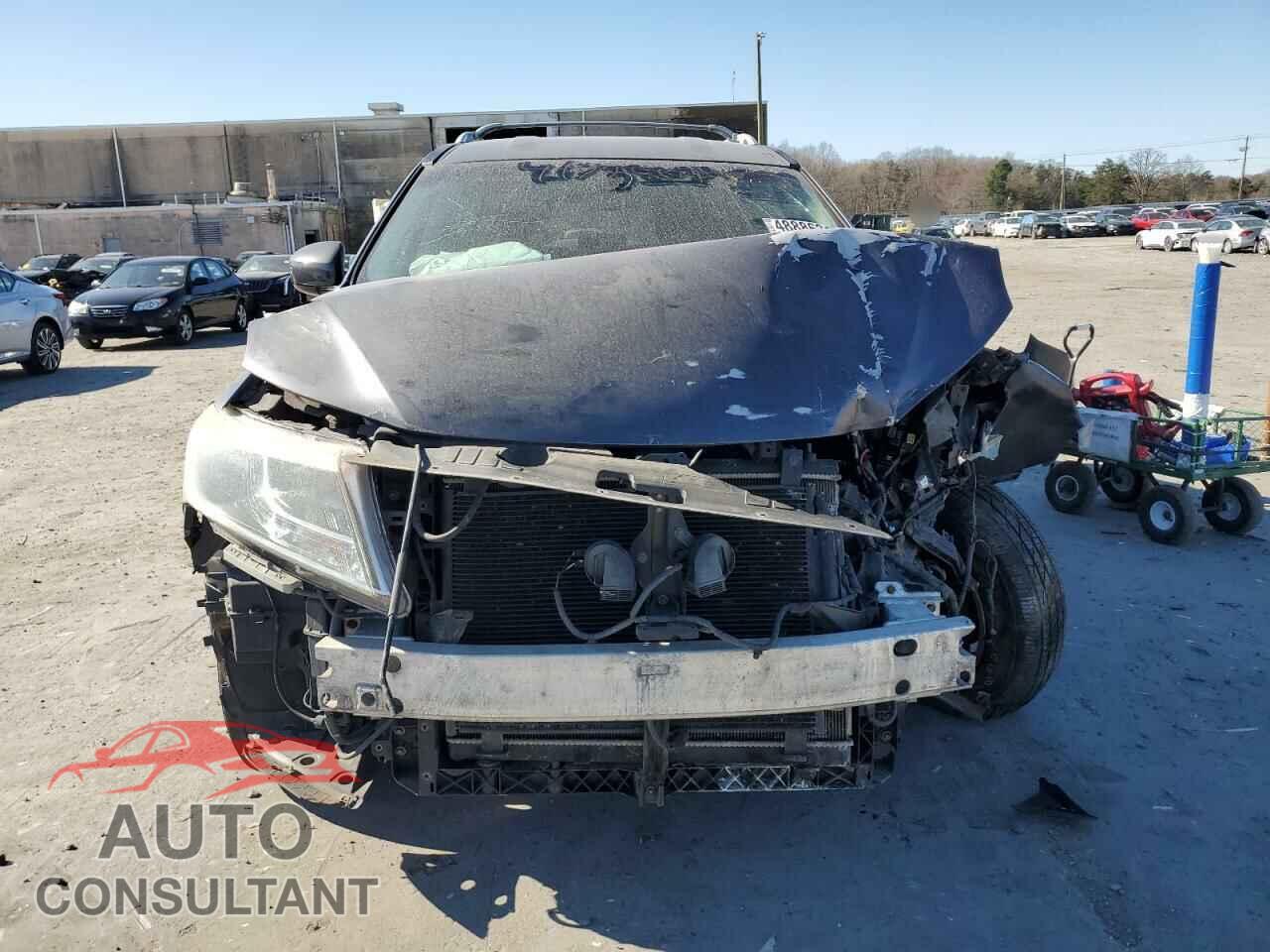 NISSAN PATHFINDER 2013 - 5N1AR2MM2DC627687