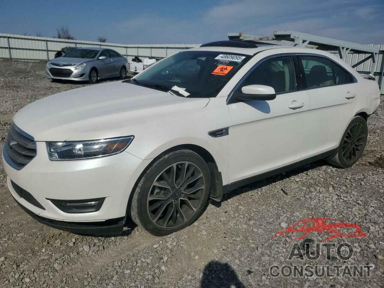 FORD TAURUS 2019 - 1FAHP2E87KG119611