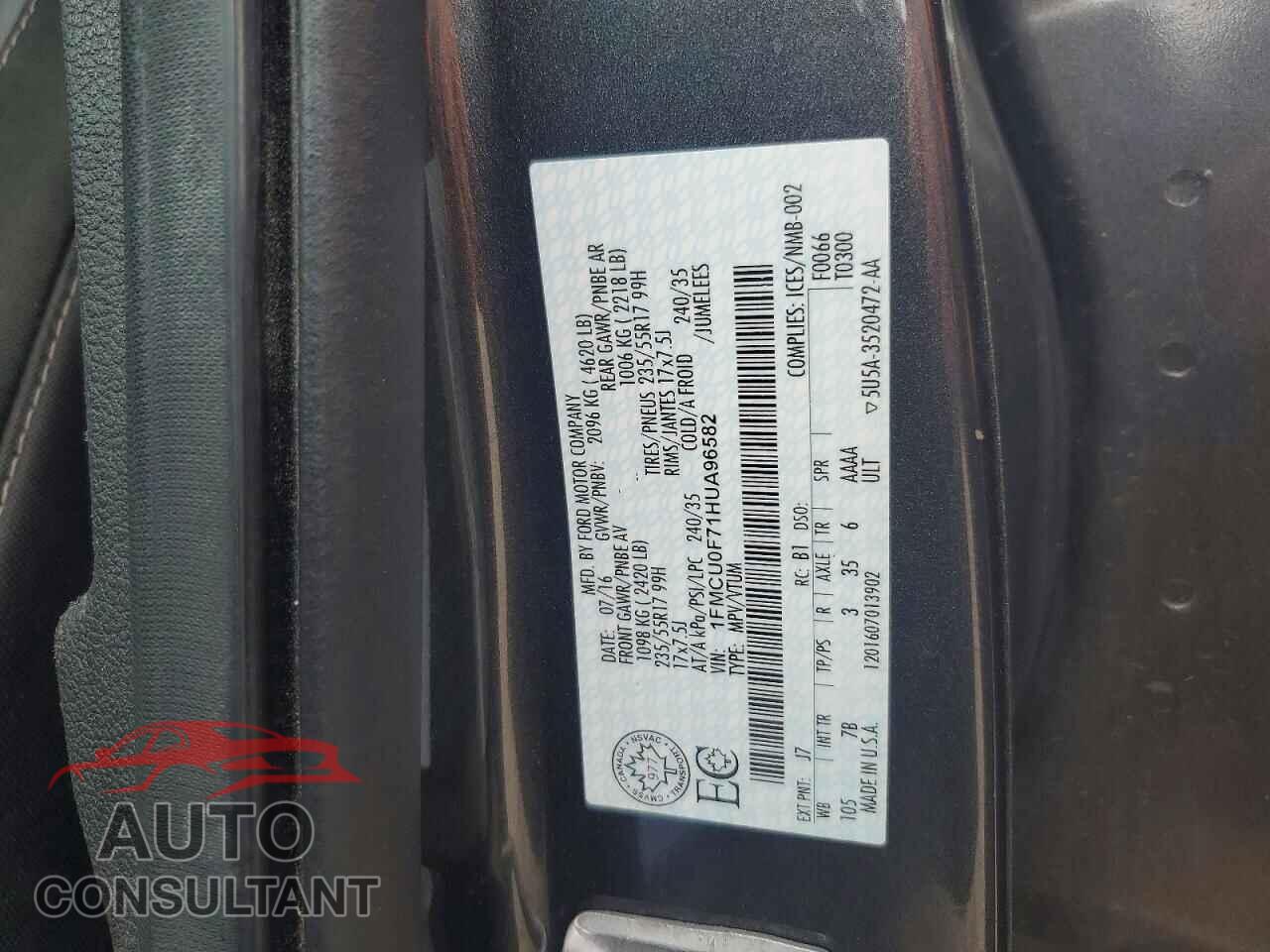 FORD ESCAPE 2017 - 1FMCU0F71HUA96582
