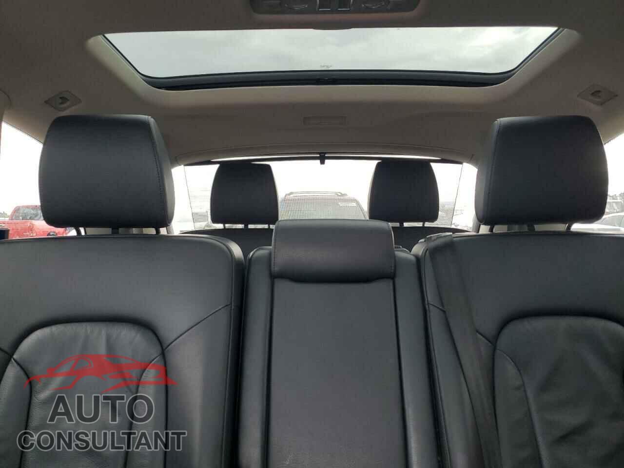AUDI Q7 2015 - WA1LGAFE7FD010151