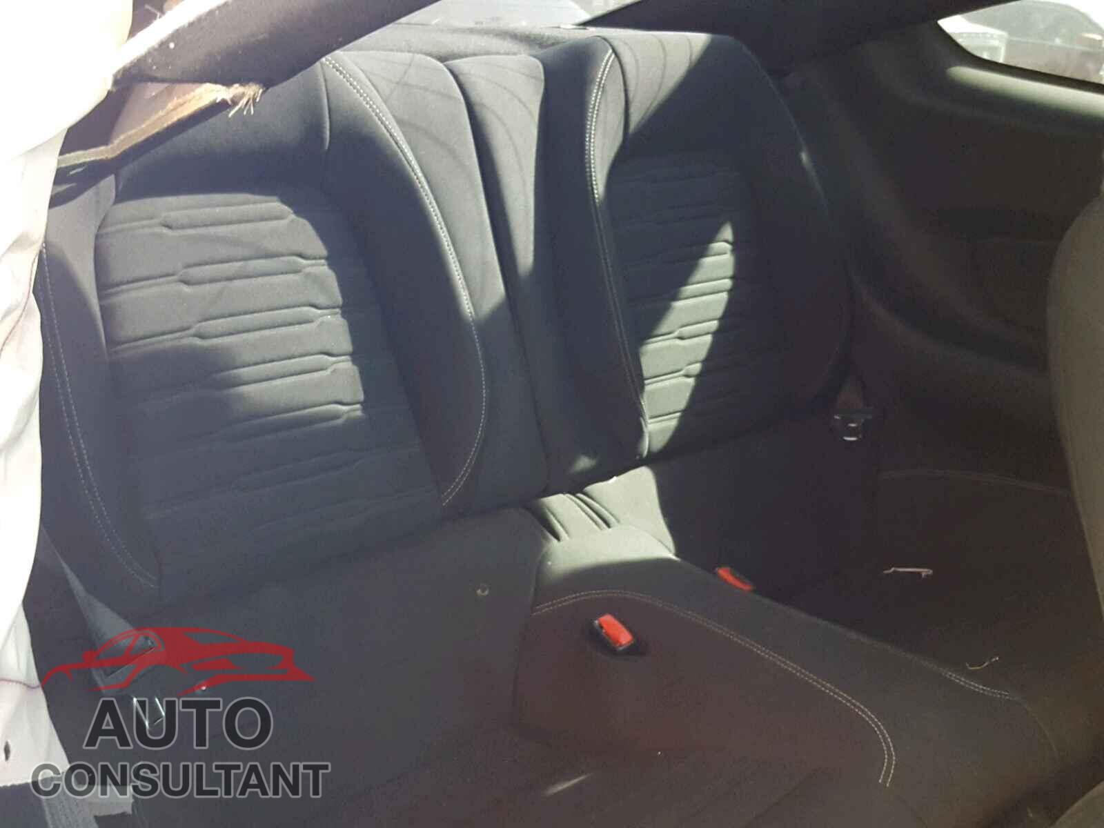 FORD MUSTANG 2015 - 1FA6P8CF7F5322933