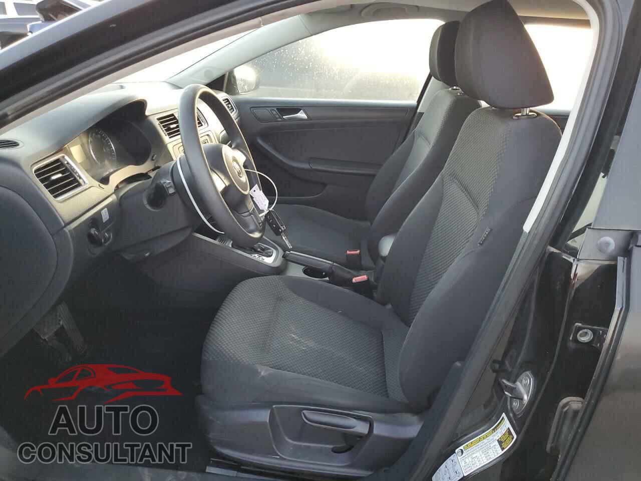 VOLKSWAGEN JETTA 2014 - 3VWLL7AJ4EM325305