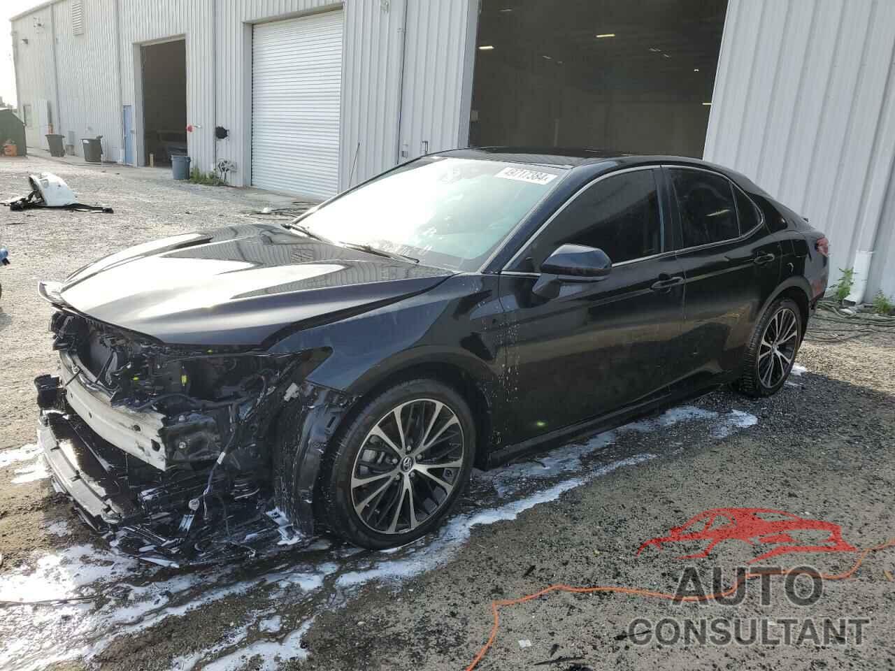 TOYOTA CAMRY 2018 - 4T1B11HK7JU026148