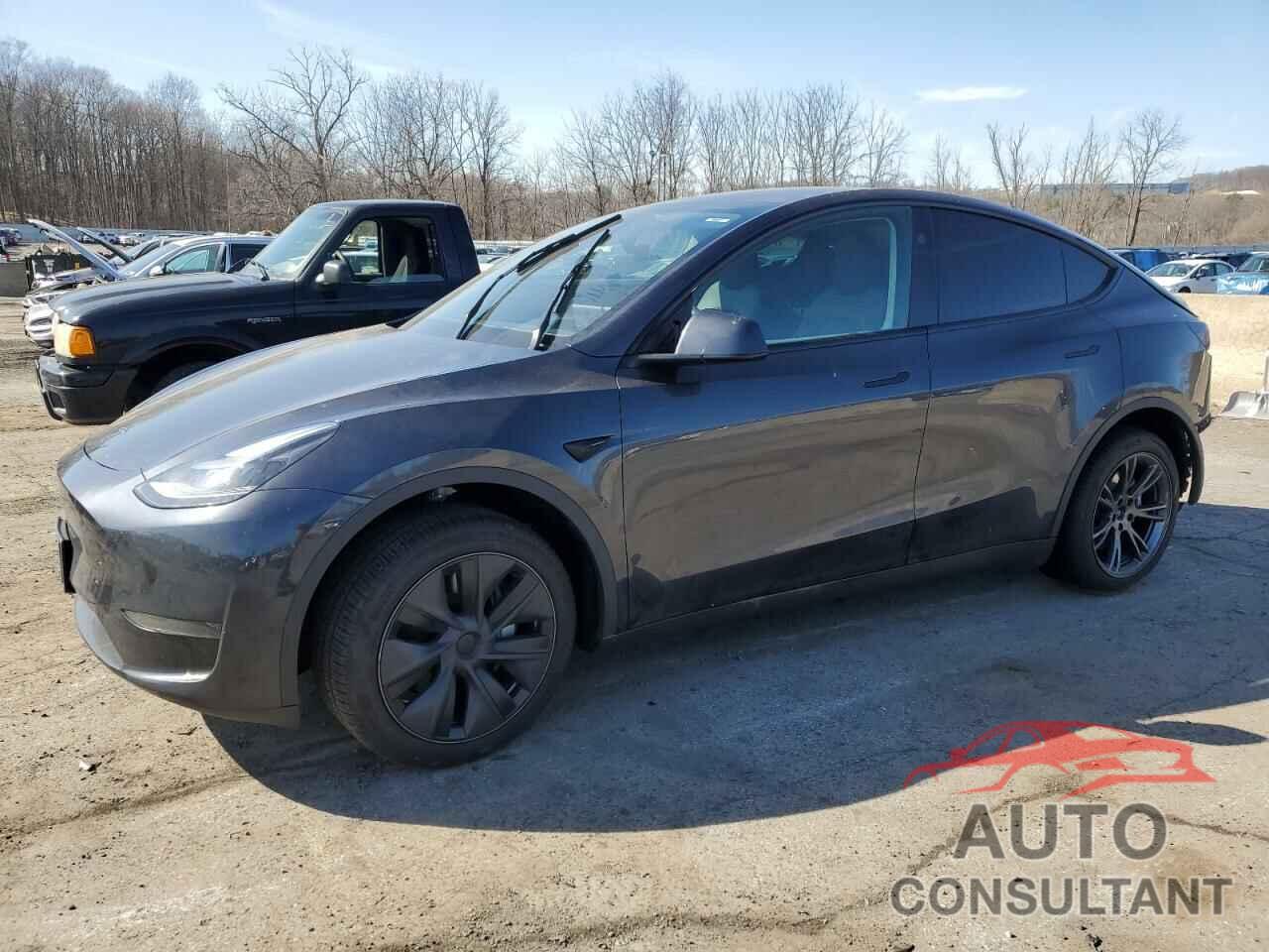 TESLA MODEL Y 2024 - 7SAYGDED3RF198205