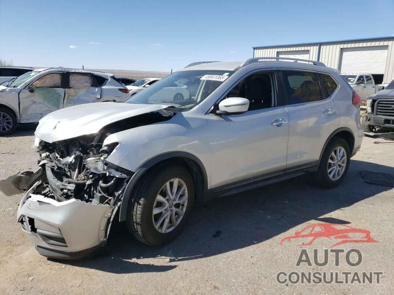 NISSAN ROGUE 2017 - KNMAT2MT4HP564491