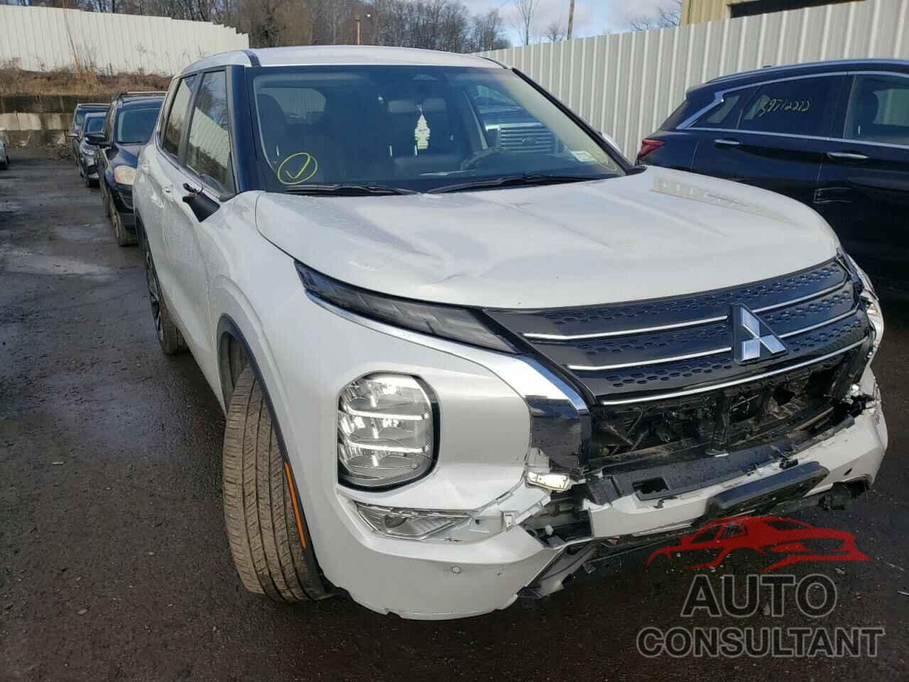 MITSUBISHI OUTLANDER 2022 - JA4J3UA81NZ013070