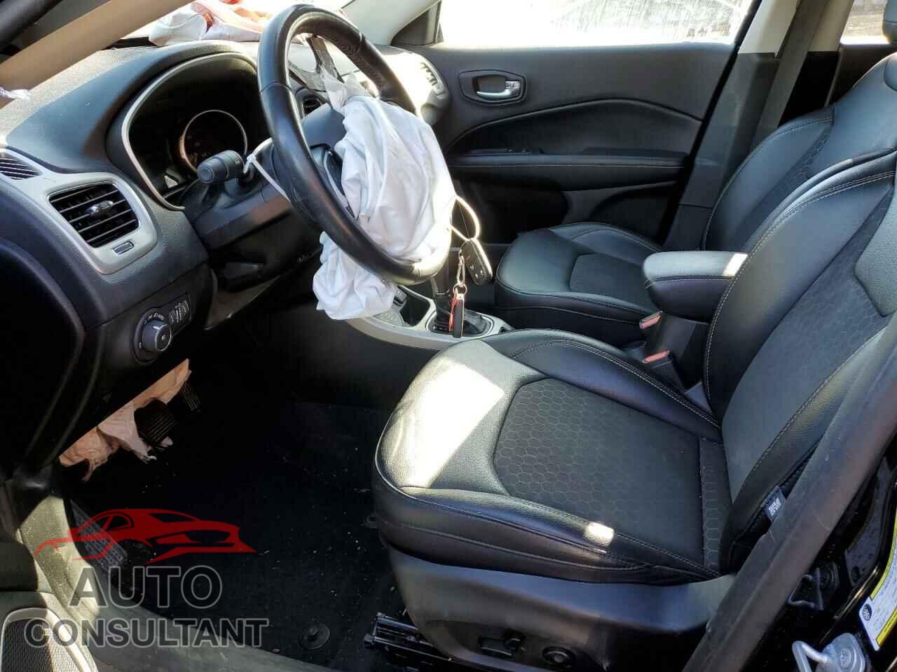 JEEP COMPASS 2019 - 3C4NJDBB3KT839817
