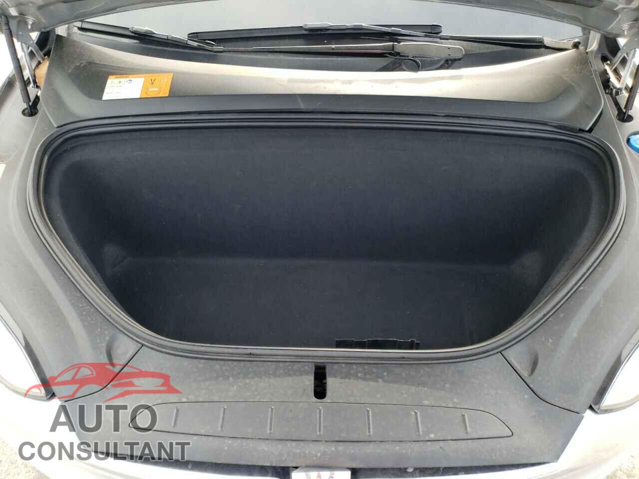 TESLA MODEL X 2016 - 5YJXCBE21GF005778