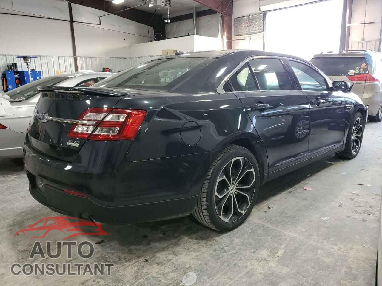 FORD TAURUS 2017 - 1FAHP2KT8HG115634