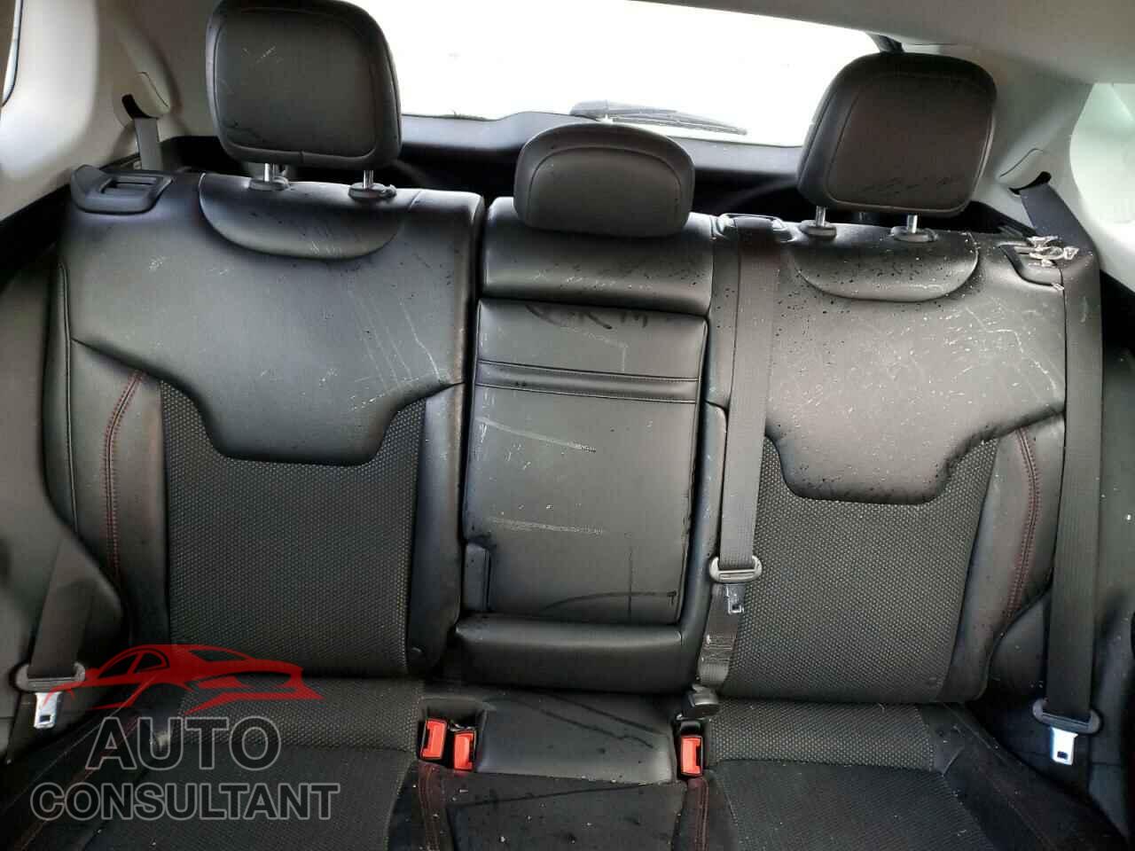 JEEP COMPASS 2018 - 3C4NJDDB7JT417187