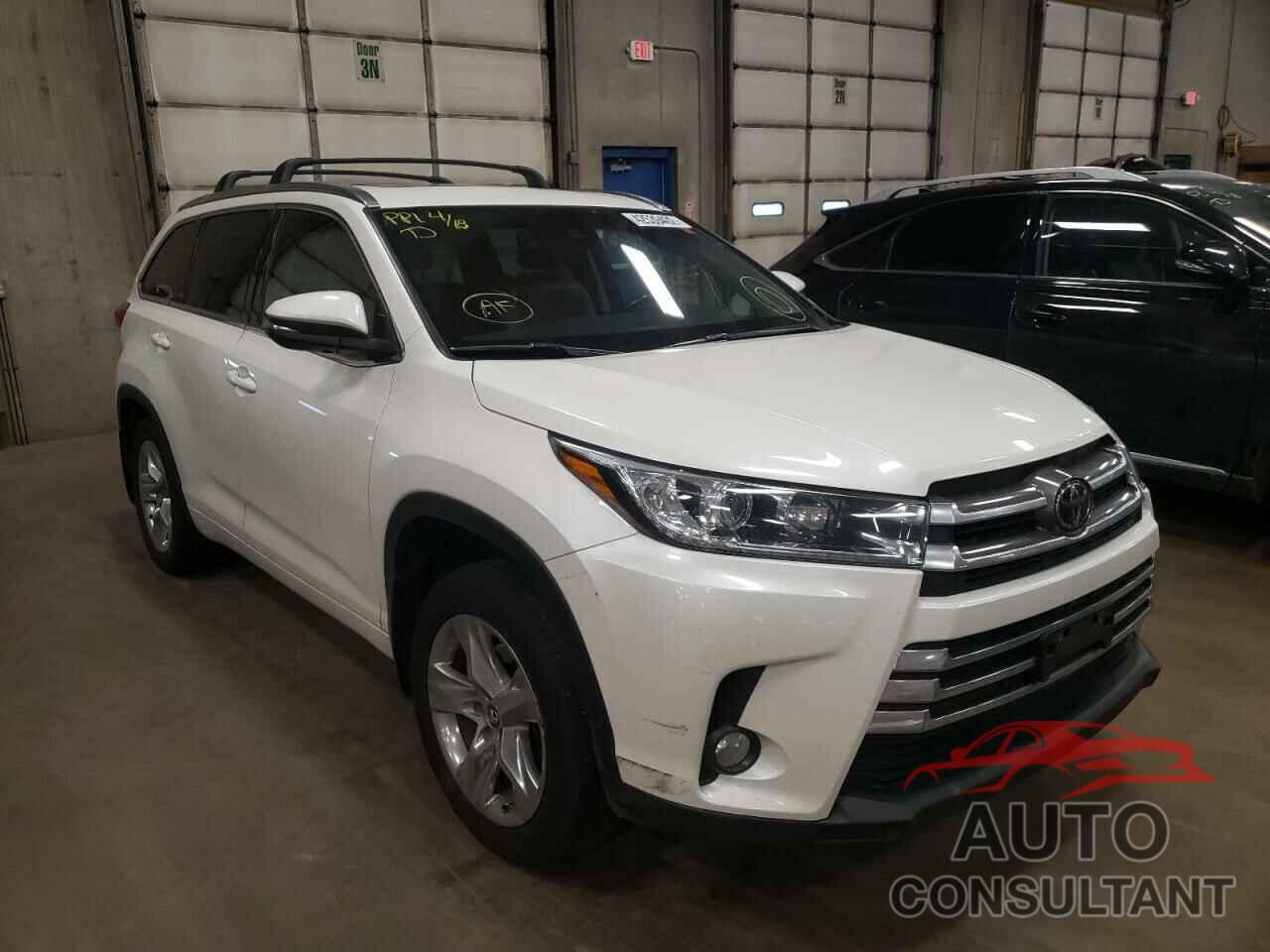 TOYOTA HIGHLANDER 2018 - 5TDDZRFH6JS906144