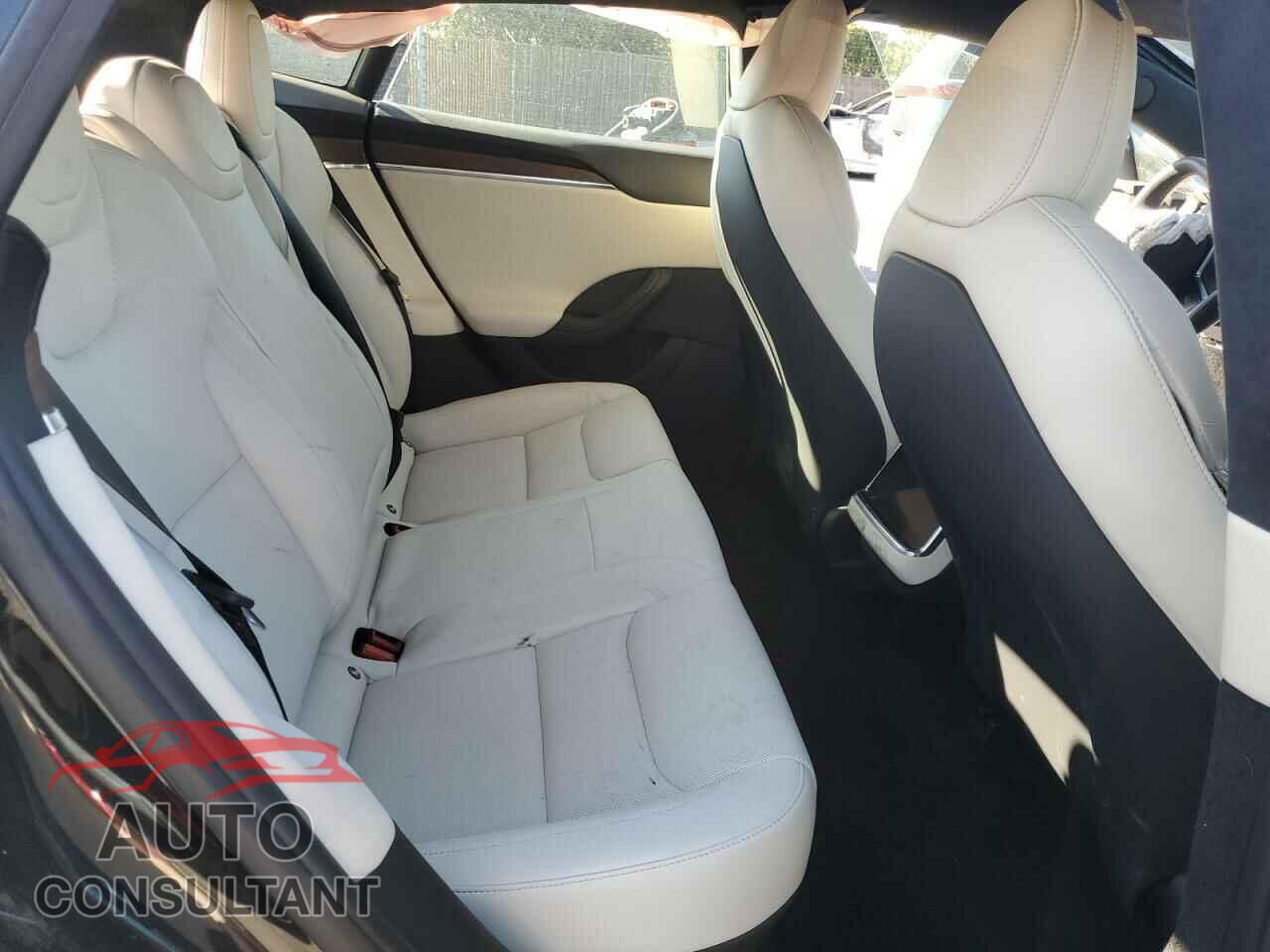 TESLA MODEL S 2022 - 5YJSA1E59NF460010