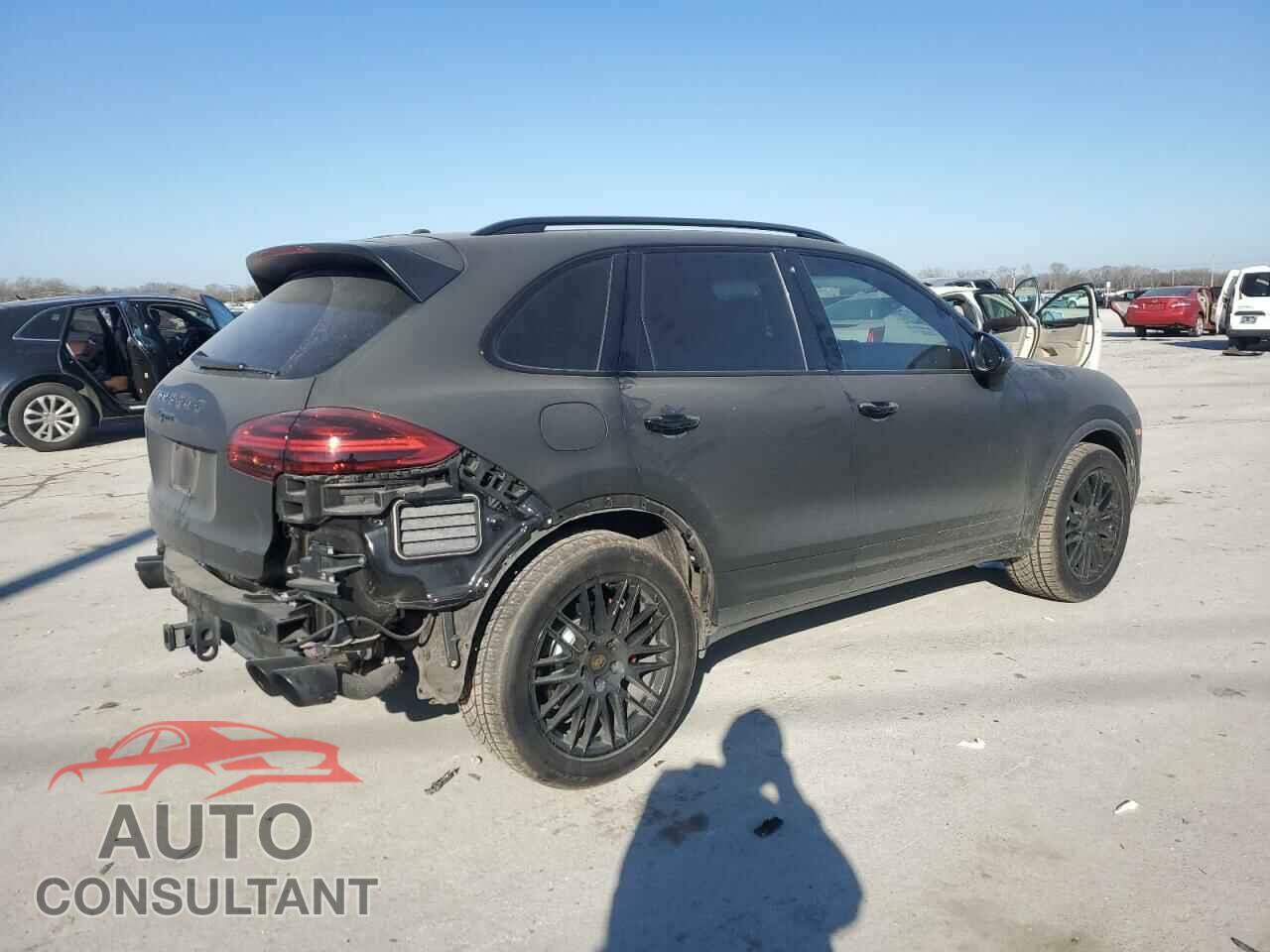 PORSCHE CAYENNE 2017 - WP1AA2A27HKA85351