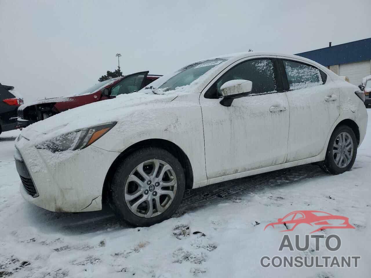 TOYOTA YARIS 2018 - 3MYDLBYV5JY317740