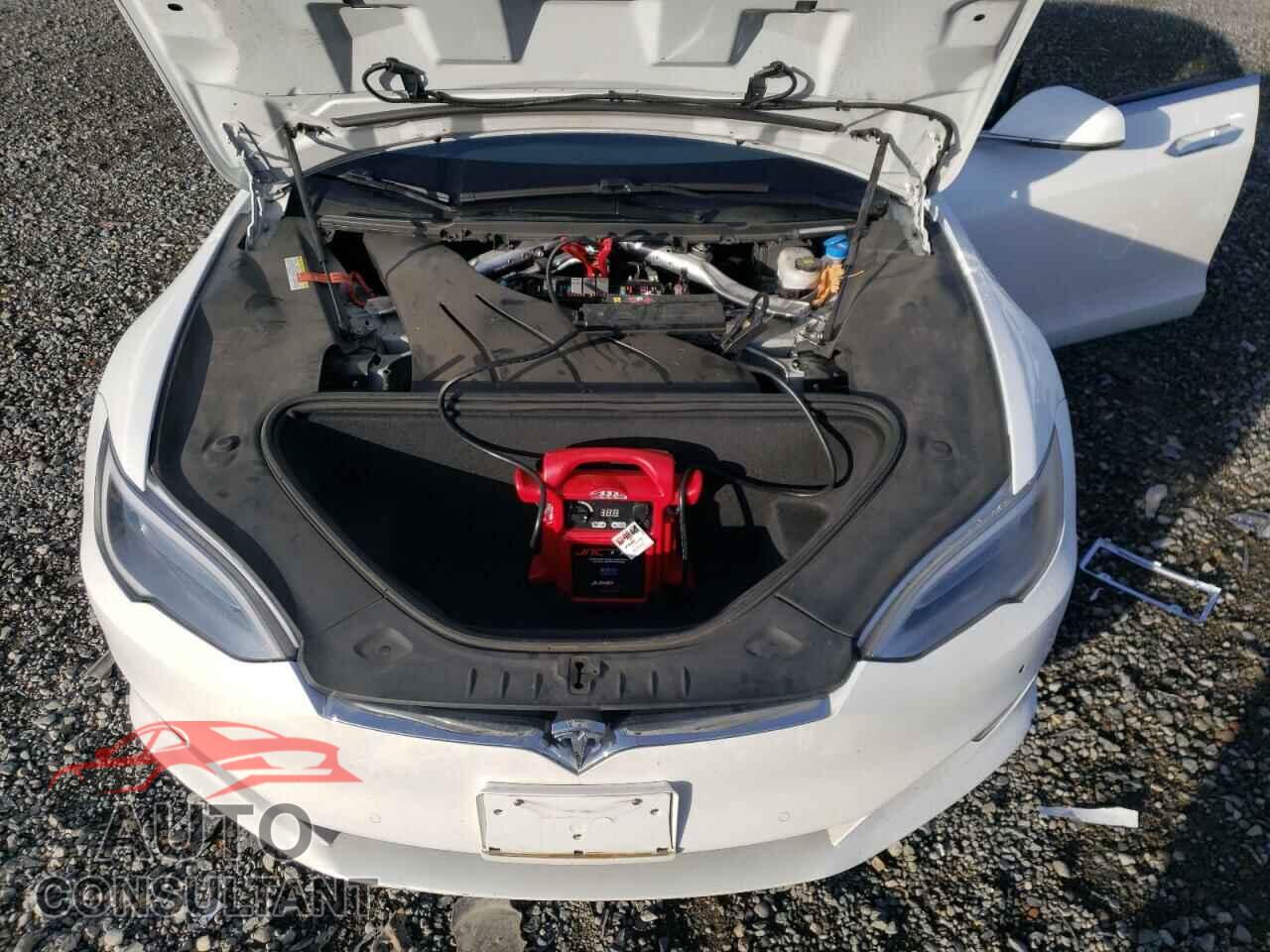 TESLA MODEL S 2017 - 5YJSA1E23HF185681
