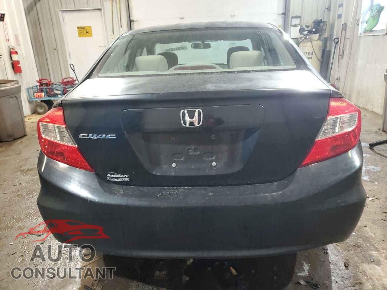 HONDA CIVIC 2012 - 2HGFB2F55CH559726