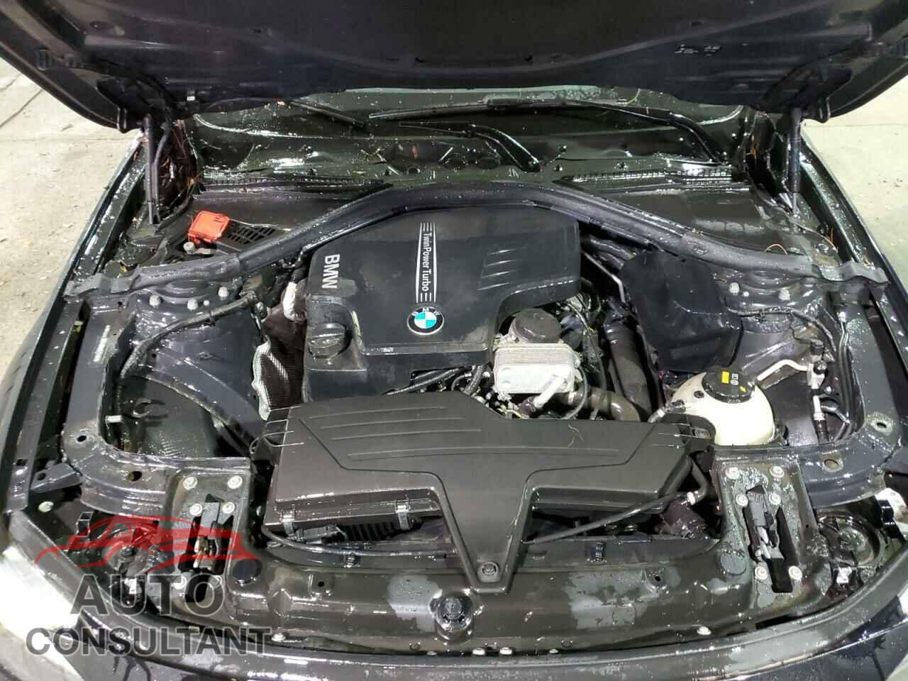 BMW 3 SERIES 2016 - WBA8E3G54GNU02248