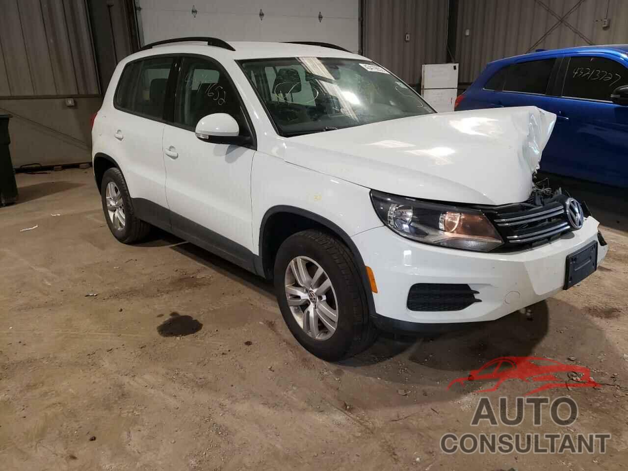 VOLKSWAGEN TIGUAN 2017 - WVGAV7AXXHK023842