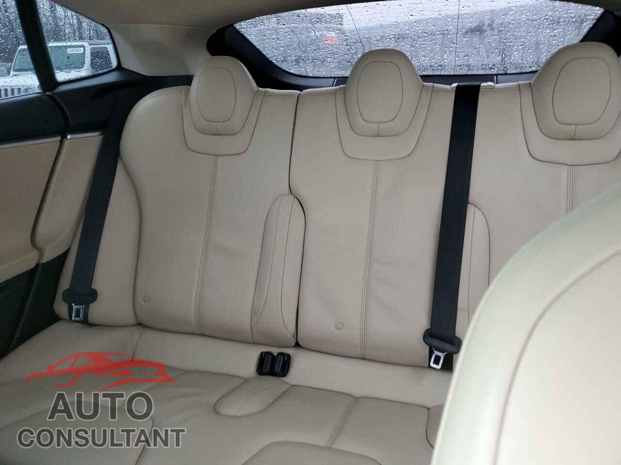 TESLA MODEL S 2013 - 5YJSA1DN9DFP27145