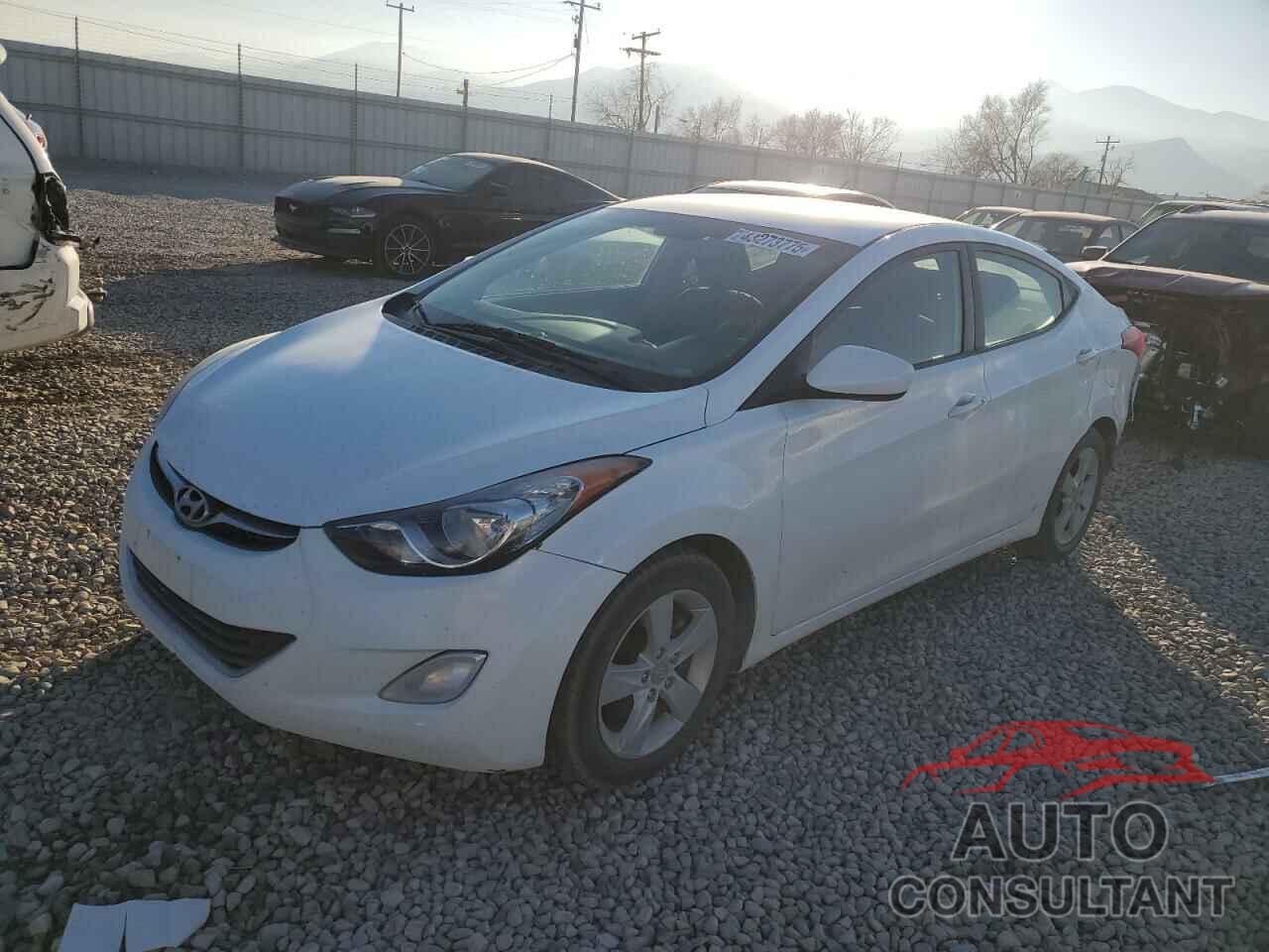 HYUNDAI ELANTRA 2012 - 5NPDH4AE7CH148729