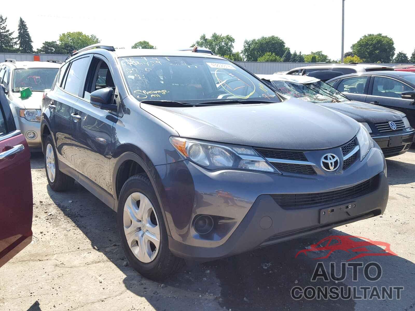 TOYOTA RAV4 LE 2015 - JTMBFREV1FD096917