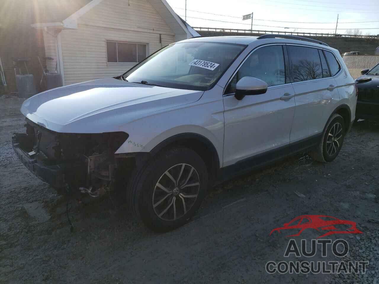 VOLKSWAGEN TIGUAN 2018 - 3VV3B7AX1JM193822