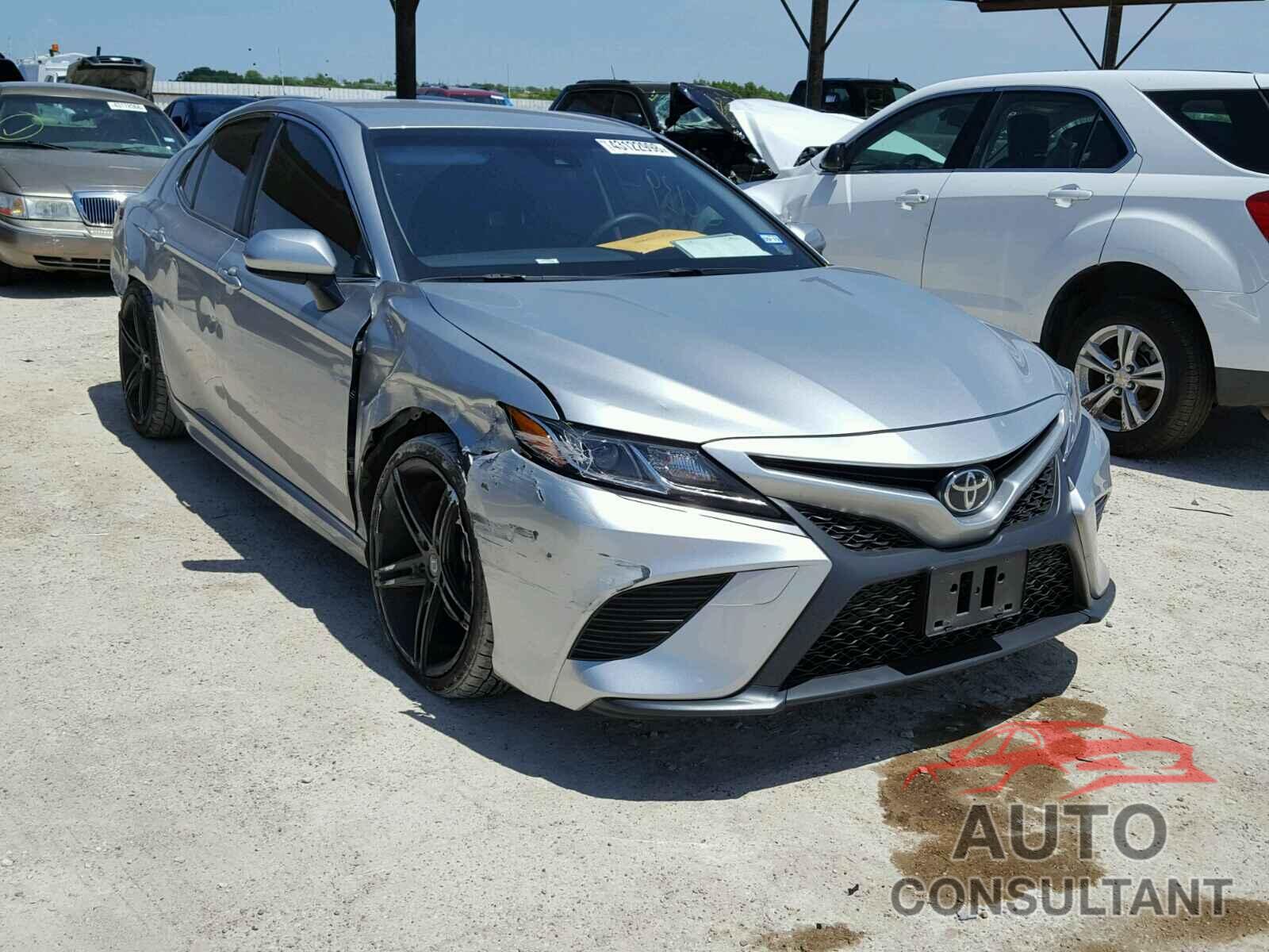 TOYOTA CAMRY 2018 - JTNB11HK8J3019389