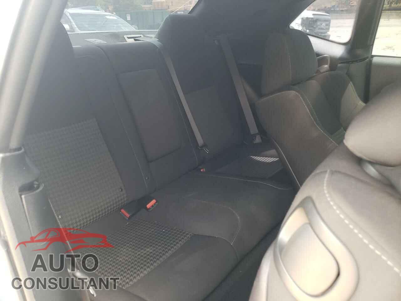 DODGE CHALLENGER 2019 - 2C3CDZBT2KH708721