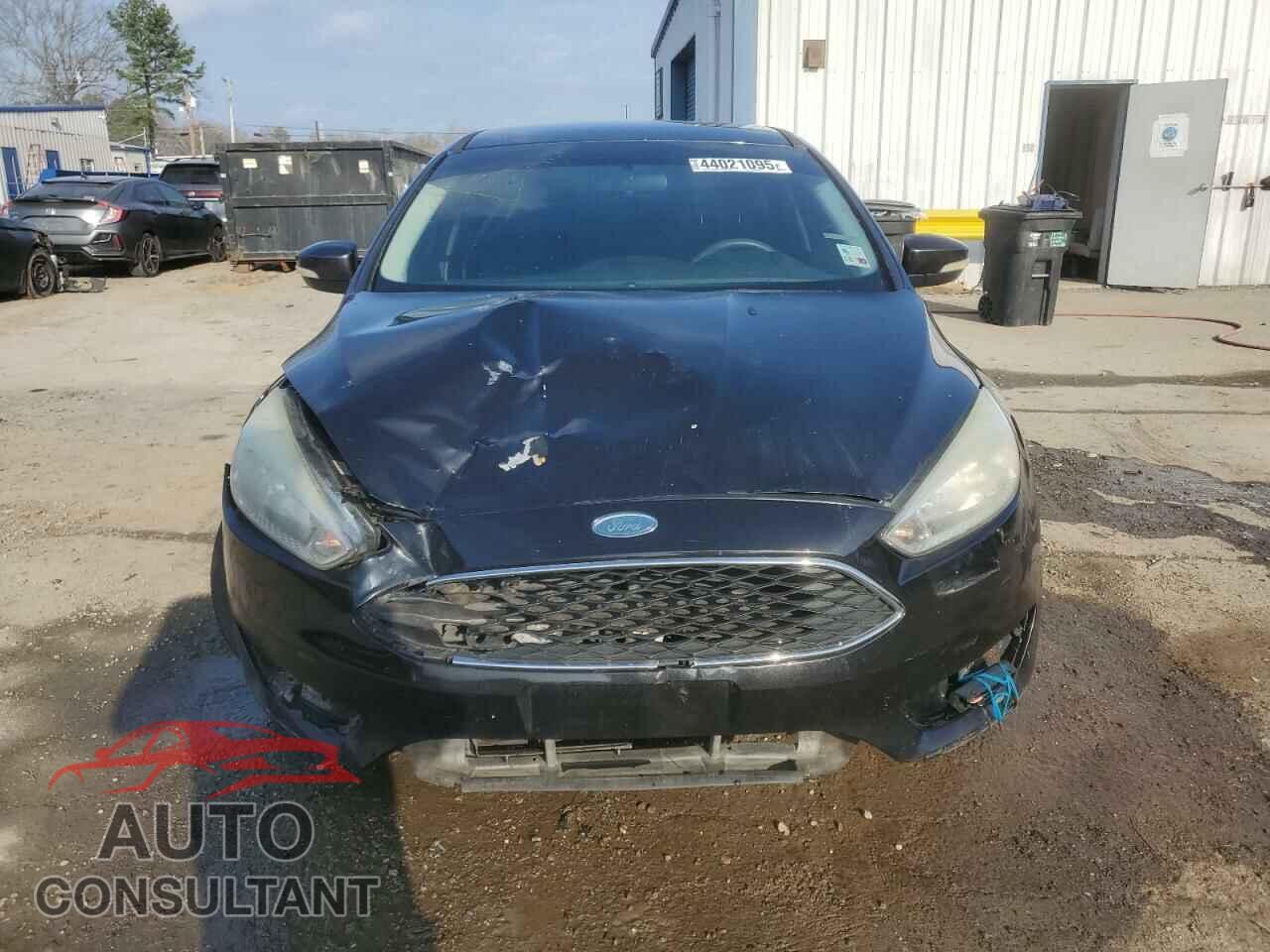 FORD FOCUS 2015 - 1FADP3F20FL257194